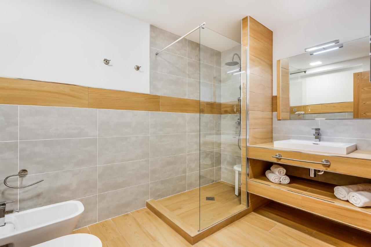 New 1 Bedroom Apartement On The Sea In Marbella. Zewnętrze zdjęcie
